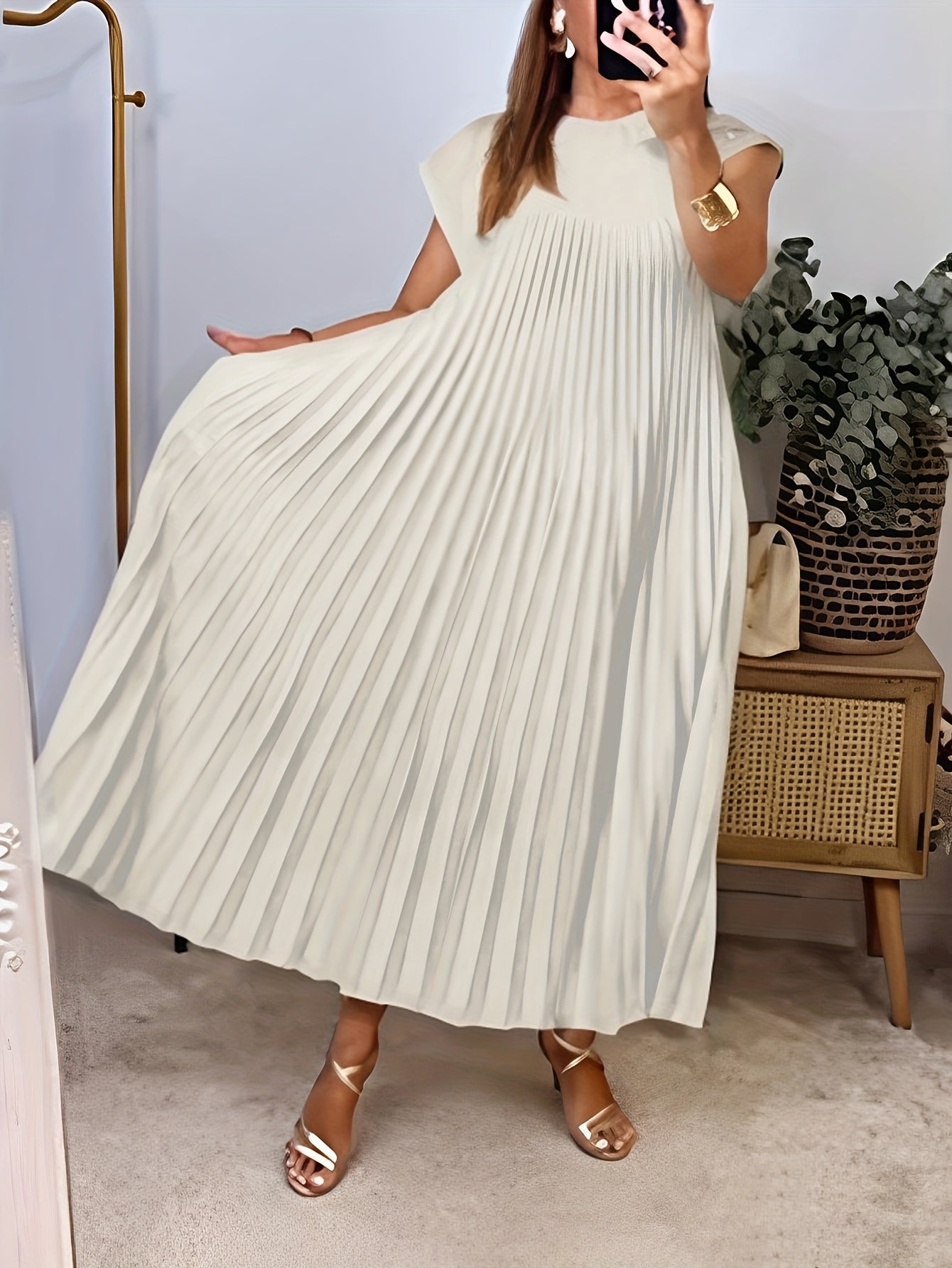 Robe longue plissée