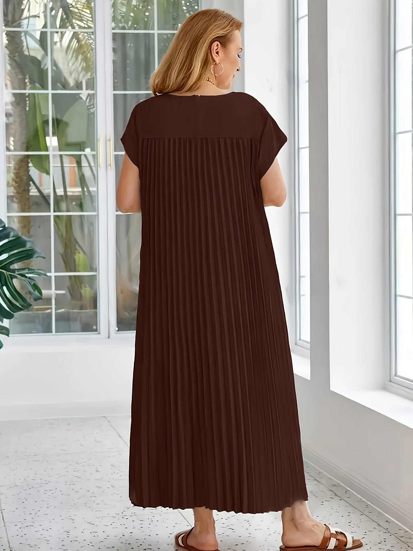 Robe longue plissée