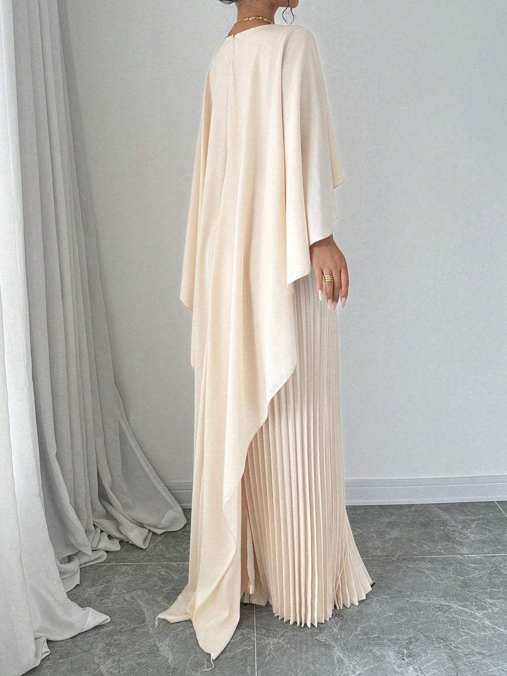 Stylish Women's Long Pleated Cape Dress with Cardigan Set