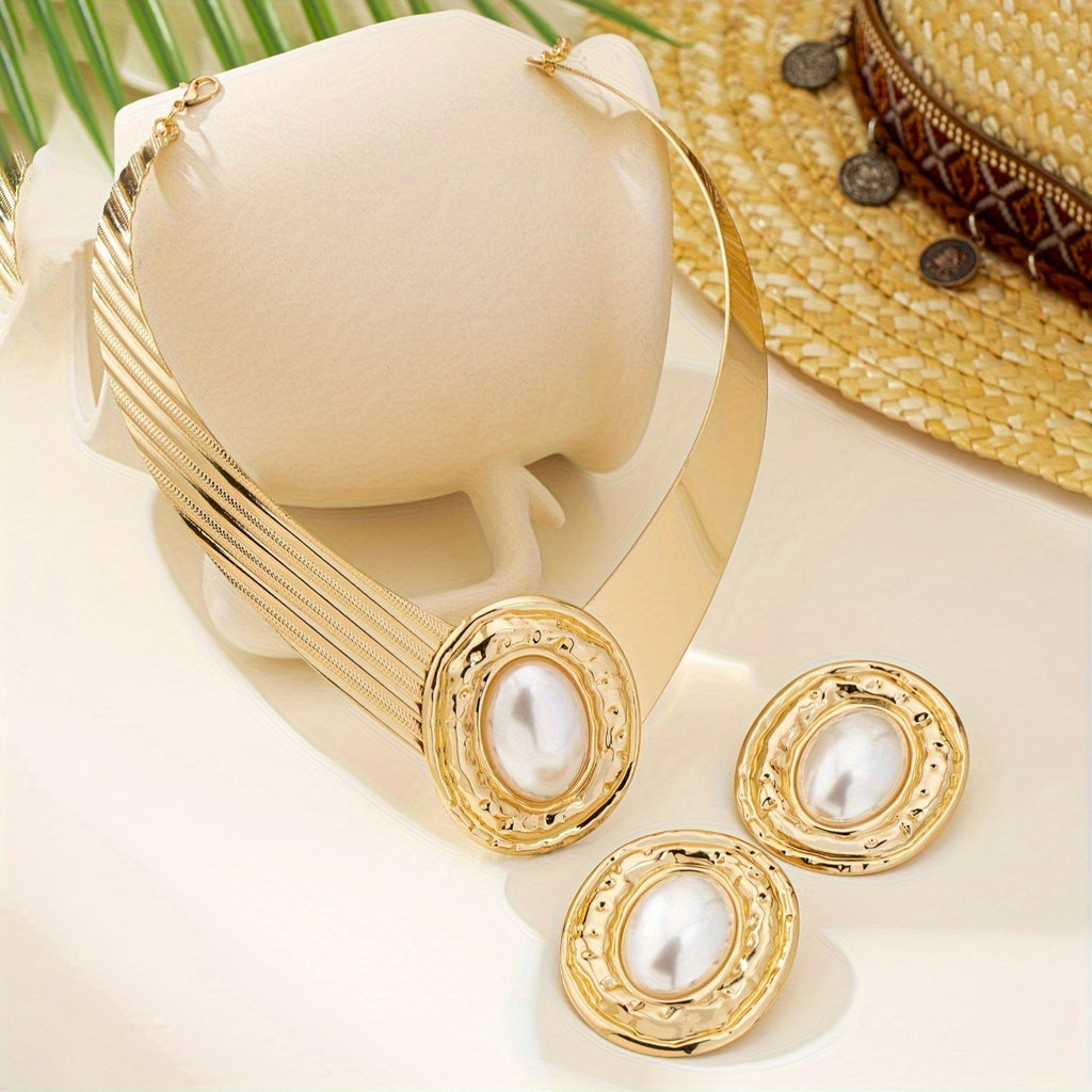 Un Ensemble Audacieux Et Tendance De Boucles D’Oreilles