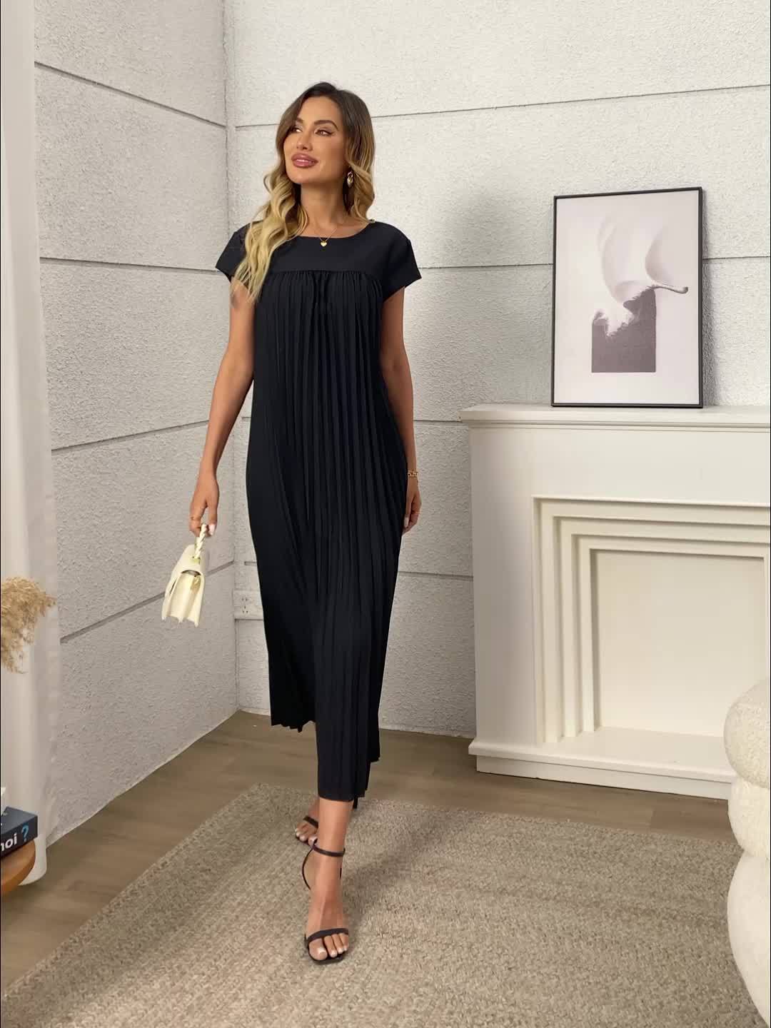 Robe longue plissée