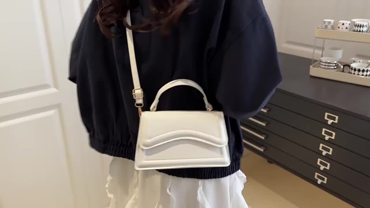 4 couleurs disponibles - Sac à bandoulière élégant