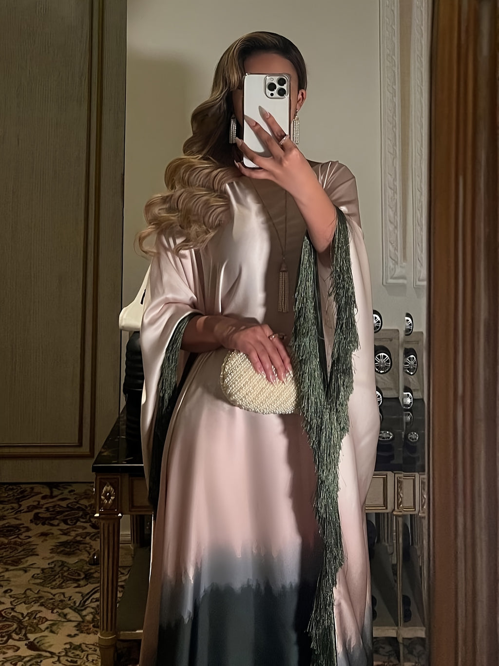 Robe longue ombre élégante rose dégradé à lavande pour femmes avec ourlet à pampilles irréguliers