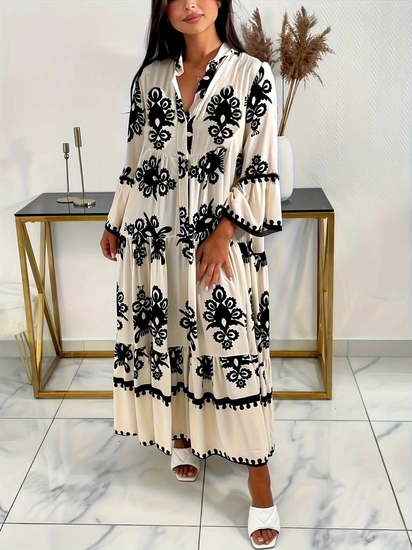 Robe A-Line élégante à manches floral