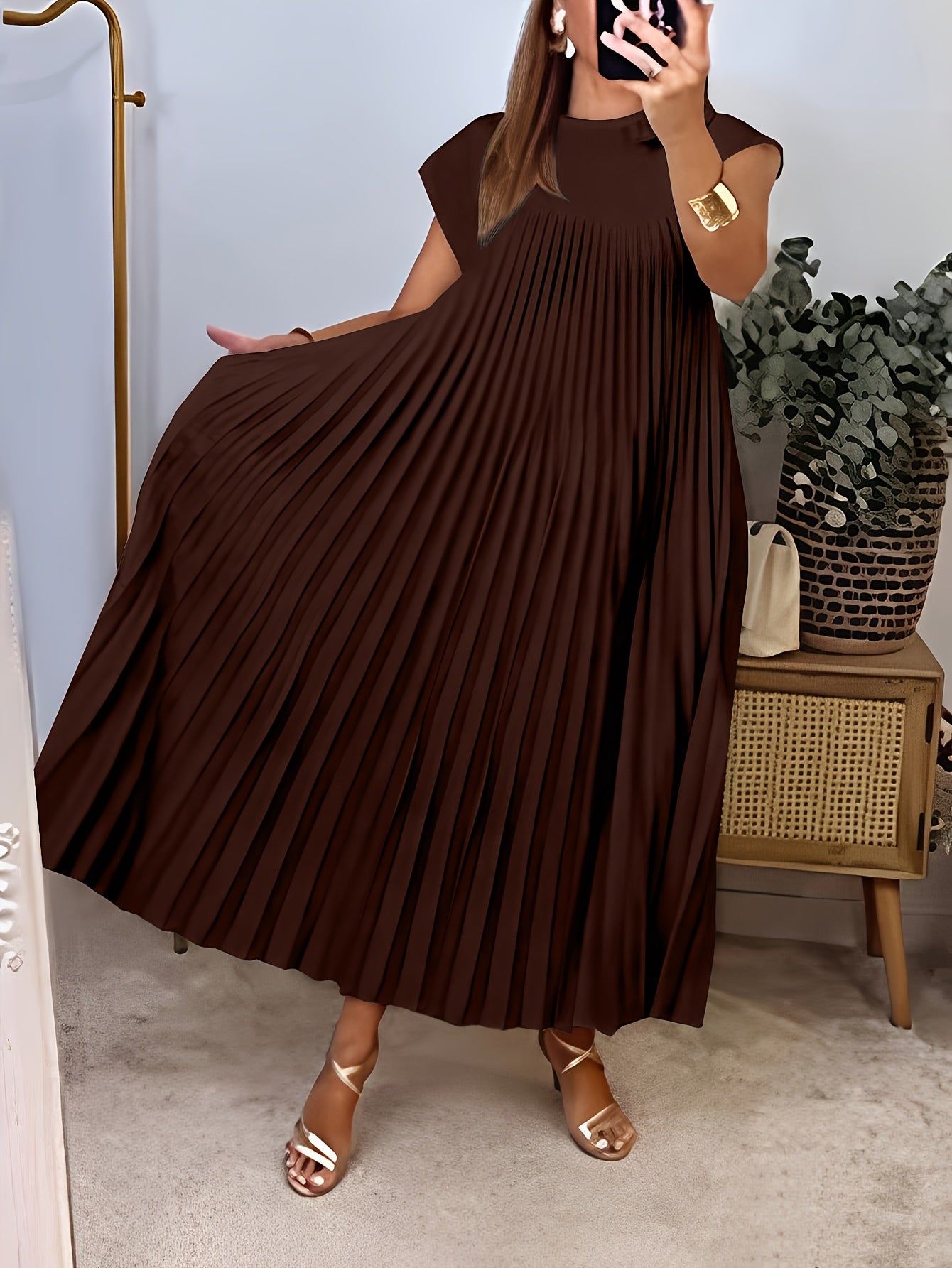 Robe longue plissée