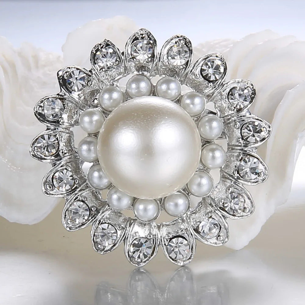 Broche à fleurs en cristal pour femmes, bleu profond, plante, Badge élégant, bijoux à la mode, broche pour fête de mariage, cadeaux de fête