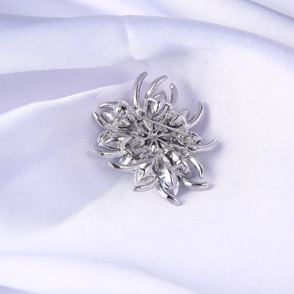 Broche à fleurs en cristal pour femmes, bleu profond, plante, Badge élégant, bijoux à la mode, broche pour fête de mariage, cadeaux de fête