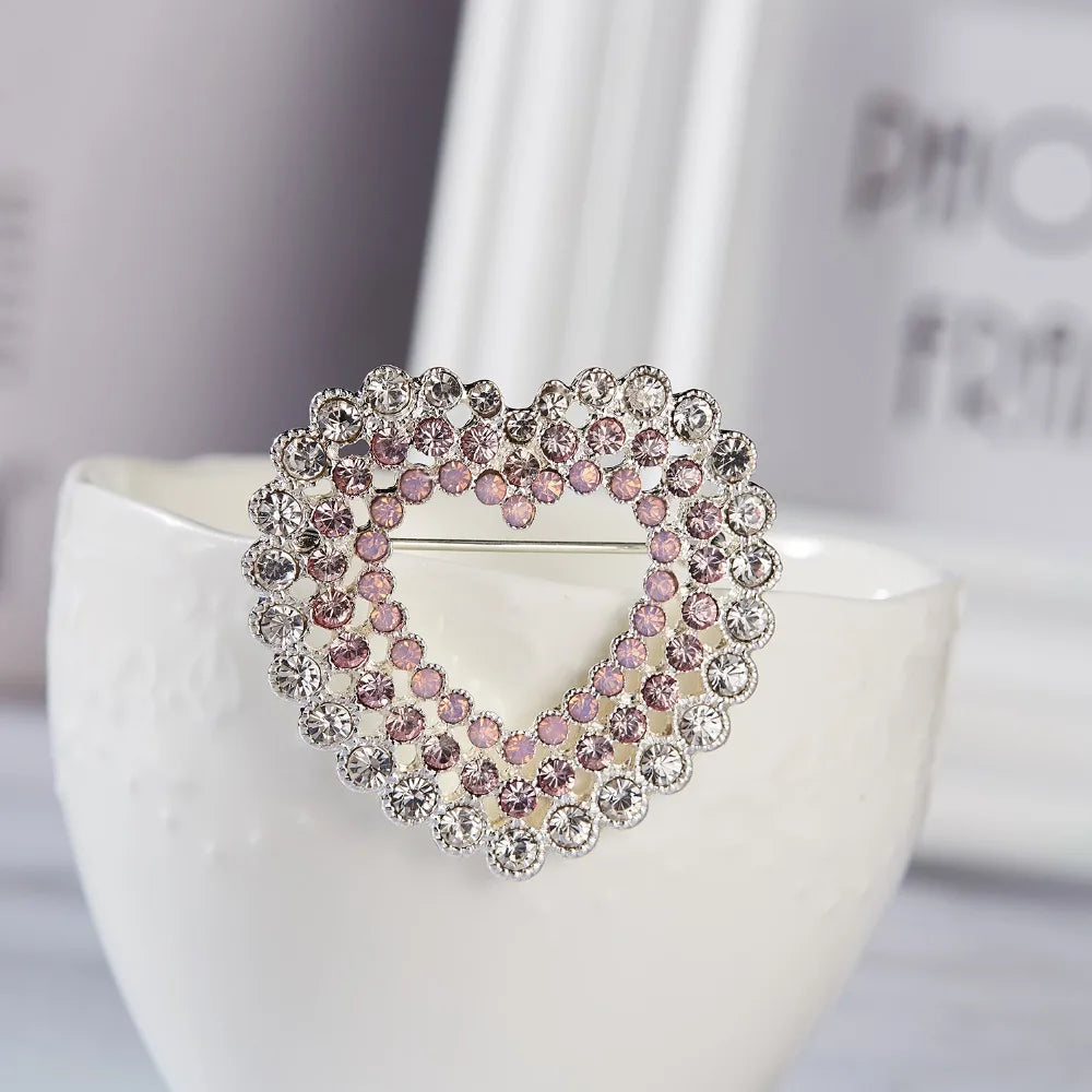 Broche à fleurs en cristal pour femmes, bleu profond, plante, Badge élégant, bijoux à la mode, broche pour fête de mariage, cadeaux de fête