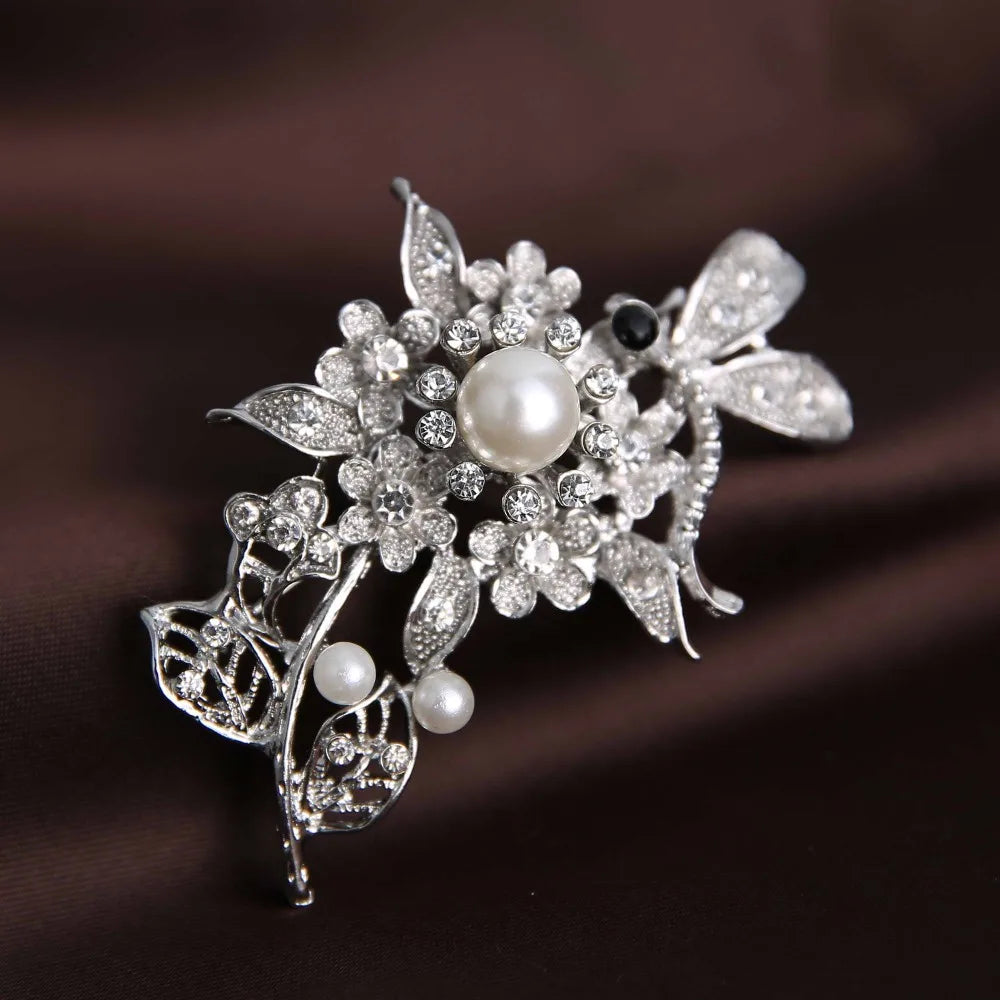 Broche à fleurs en cristal pour femmes, bleu profond, plante, Badge élégant, bijoux à la mode, broche pour fête de mariage, cadeaux de fête