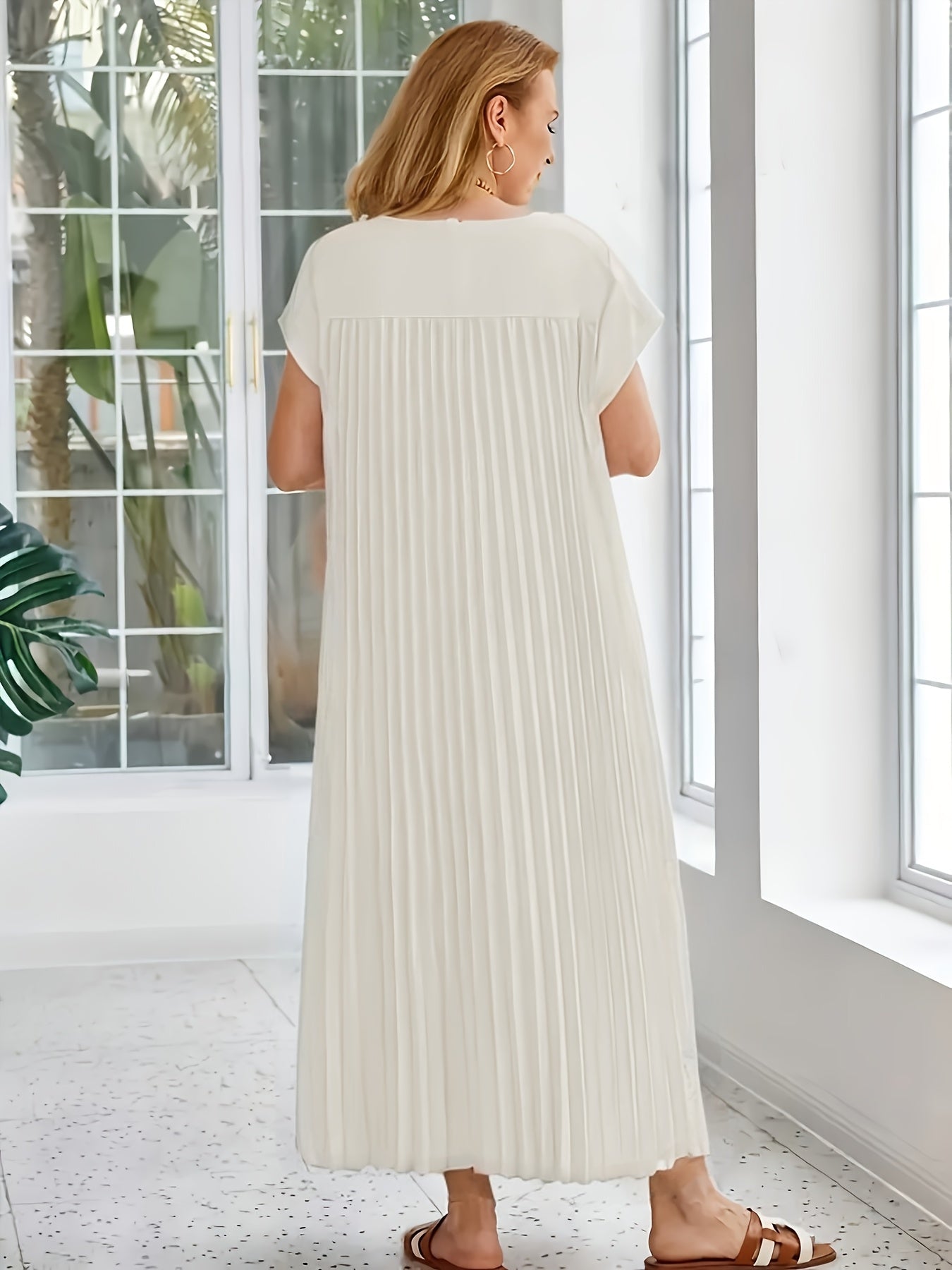 Robe longue plissée