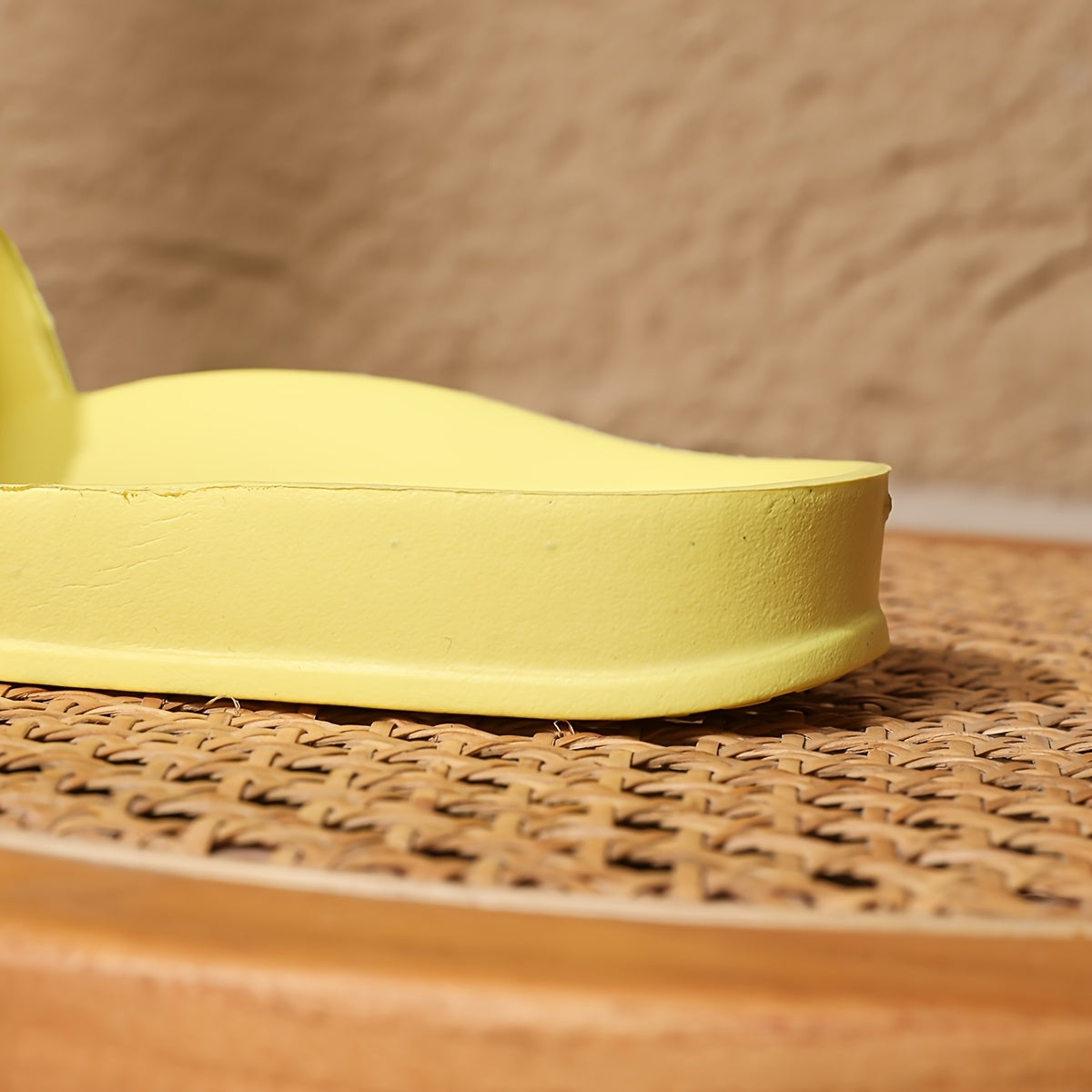 Sandales à glissière EVA jaune vif pour femmes
