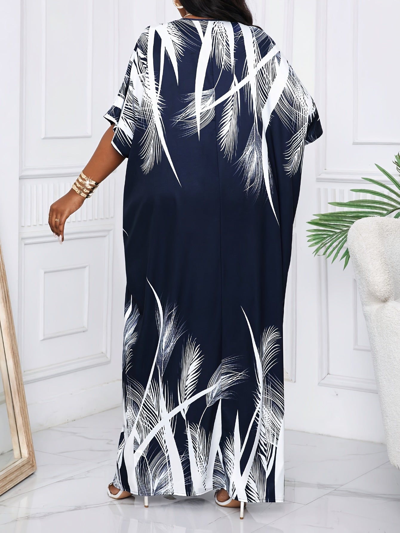 Robe longue élégante à col en V cranté pour femmes